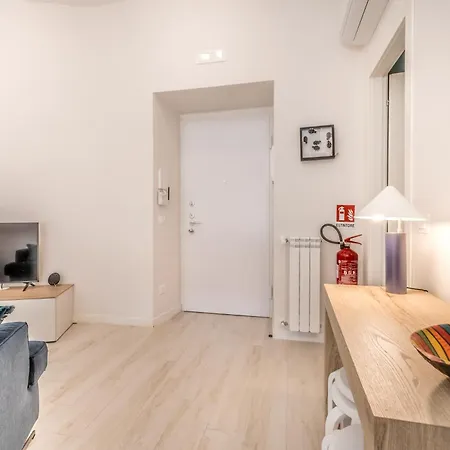 Apartment Dacia Delight Rome